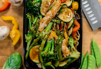 VEGAN LO MEIN VEGAN LO MEIN