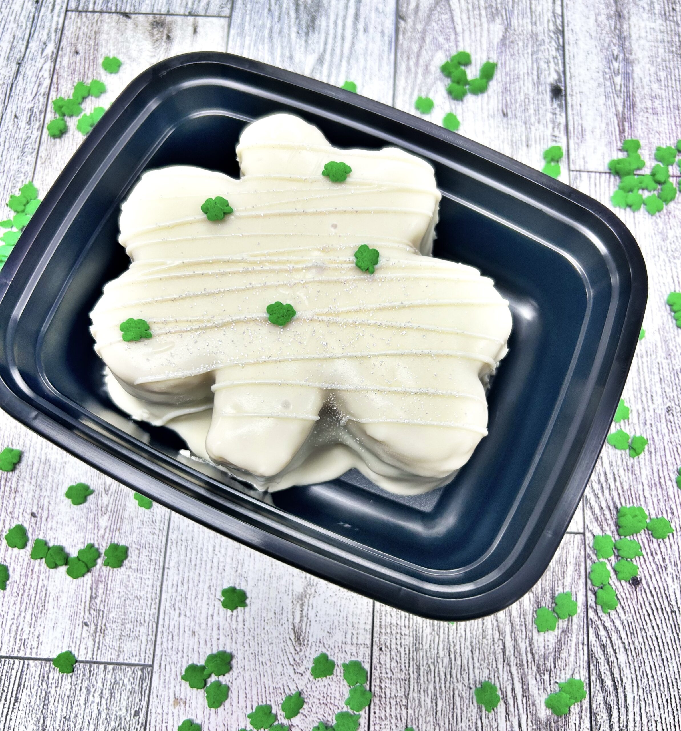 SHAMROCK PROTEIN VANILLA CAKE