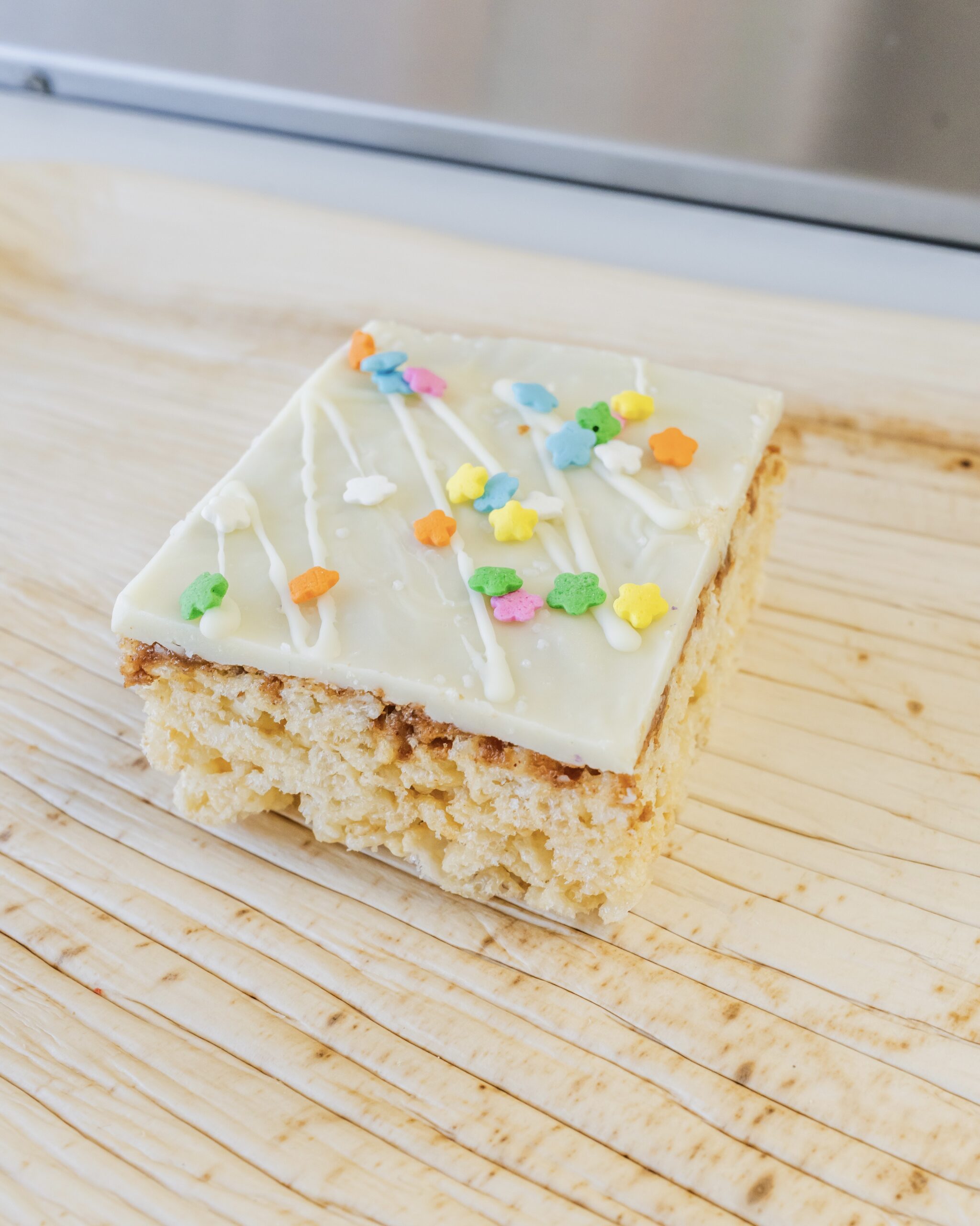 WHITE CHOCOLATE TWIX PROTEIN RICE KRISPIE